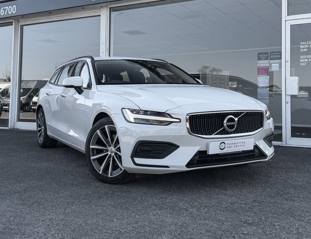 2021 21 Volvo V60 2.0 B3 MHEV Momentum Estate 5dr Petrol Hybrid DCT Auto Euro 6 (s/s) (163 ps)