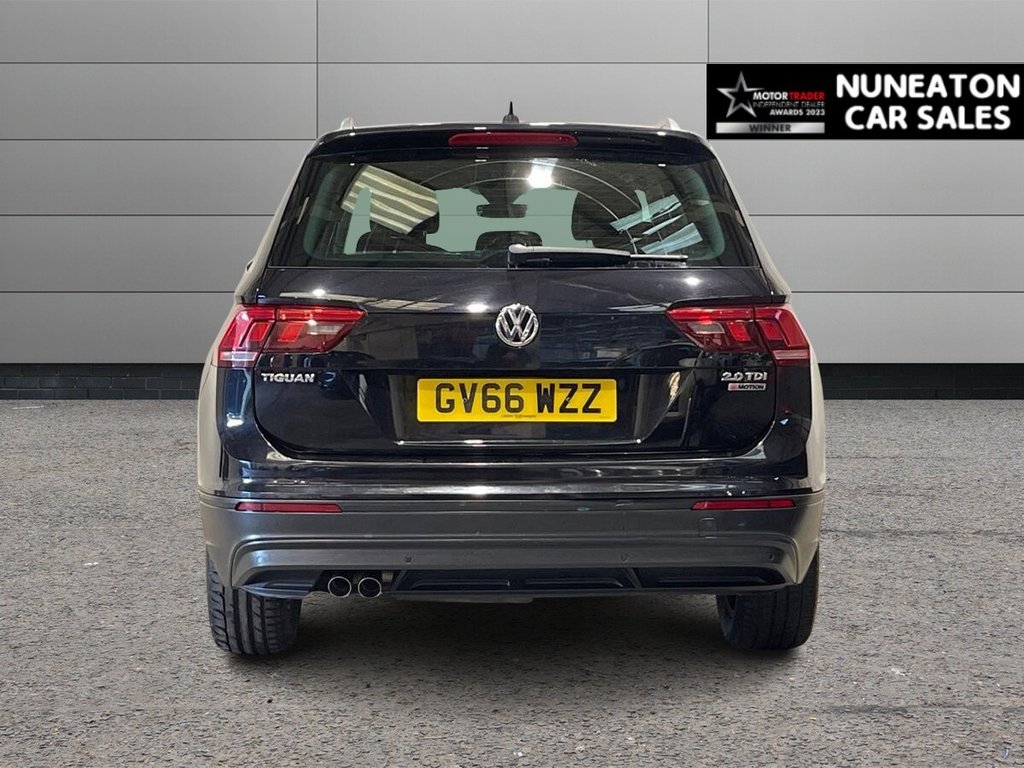 USED 2017 66 VOLKSWAGEN TIGUAN 2.0 TDI BlueMotion Tech SE Navigation SUV 5dr Diesel Manual 4Motion Euro 6 (s/s) (150 ps) APPLE CAR PLAY AND ANDROID AUTO