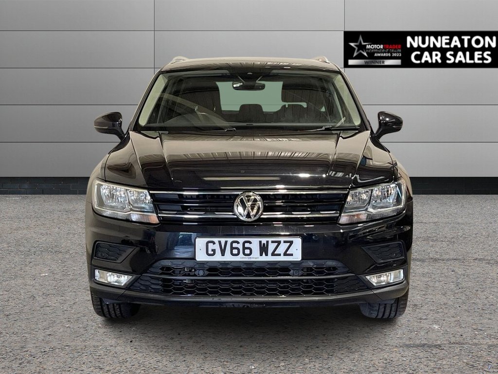 USED 2017 66 VOLKSWAGEN TIGUAN 2.0 TDI BlueMotion Tech SE Navigation SUV 5dr Diesel Manual 4Motion Euro 6 (s/s) (150 ps) APPLE CAR PLAY AND ANDROID AUTO