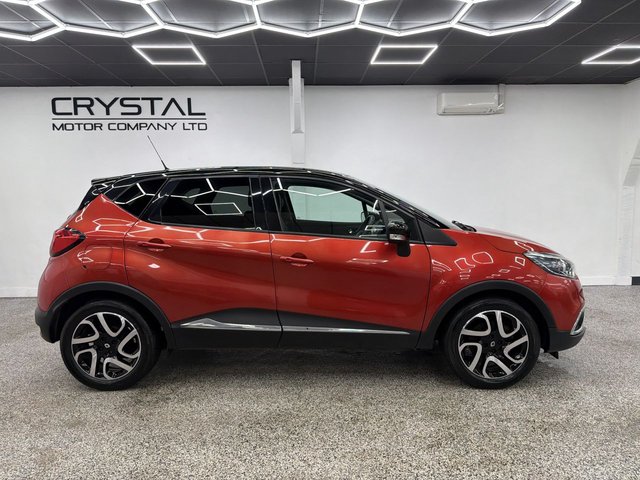View our RENAULT CAPTUR