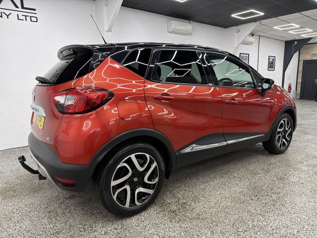 View our RENAULT CAPTUR