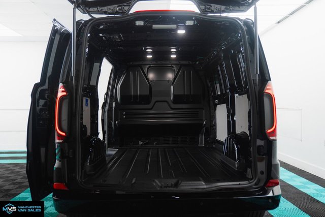 2026 Volkswagen Transporter - Photo 10