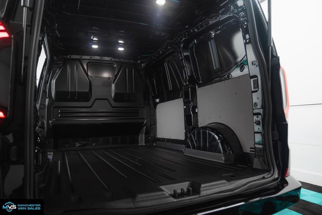 2026 Volkswagen Transporter - Photo 9