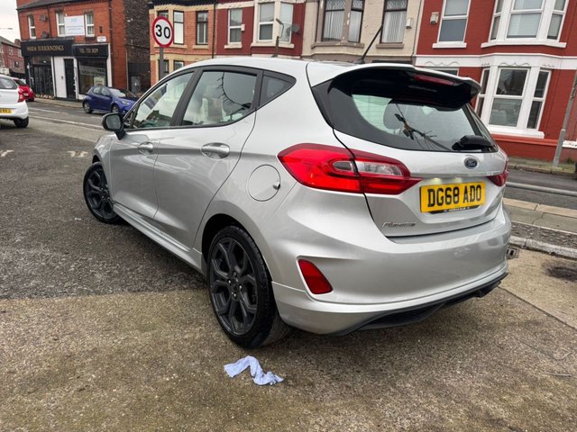 2018 FORD FIESTA - Photo 4