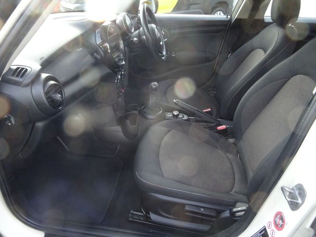 2017 MINI Hatch 1.2L One 5dr - Photo 9