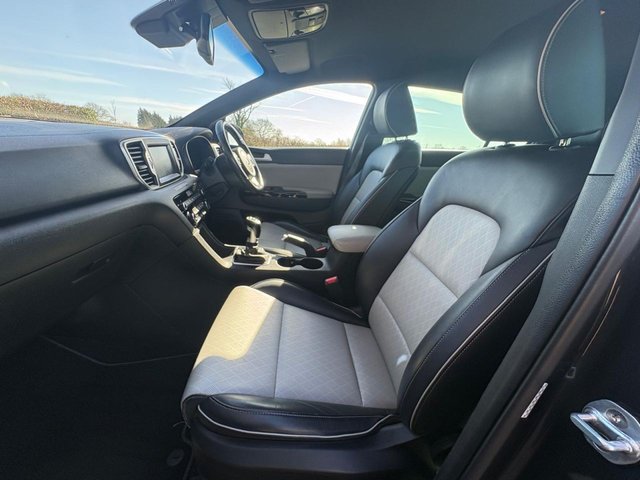 2018 KIA SPORTAGE - Photo 11