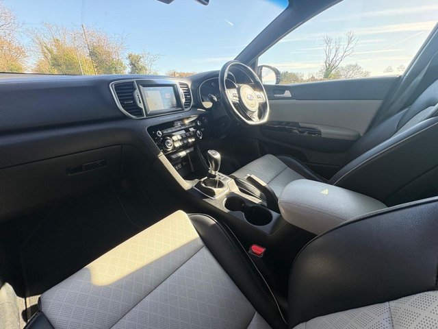 2018 KIA SPORTAGE - Photo 12