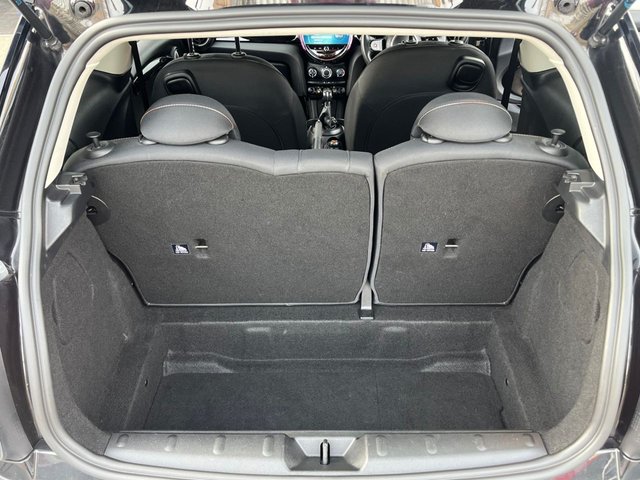 2021 MINI HATCH - Photo 11