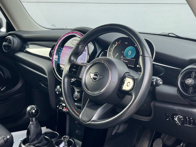 2021 MINI HATCH - Photo 8