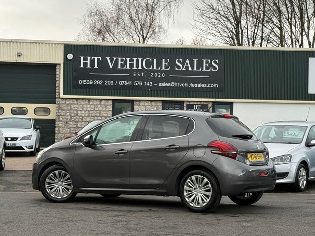 2018 PEUGEOT 208 1.2 PureTech Allure Hatchback 5dr Petrol Manual Euro 6 (s/s) (82 ps) - Photo 9