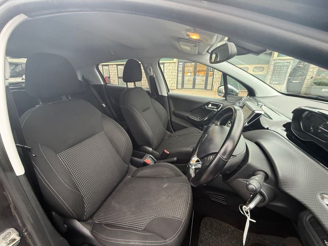 2018 PEUGEOT 208 1.2 PureTech Allure Hatchback 5dr Petrol Manual Euro 6 (s/s) (82 ps) - Photo 12