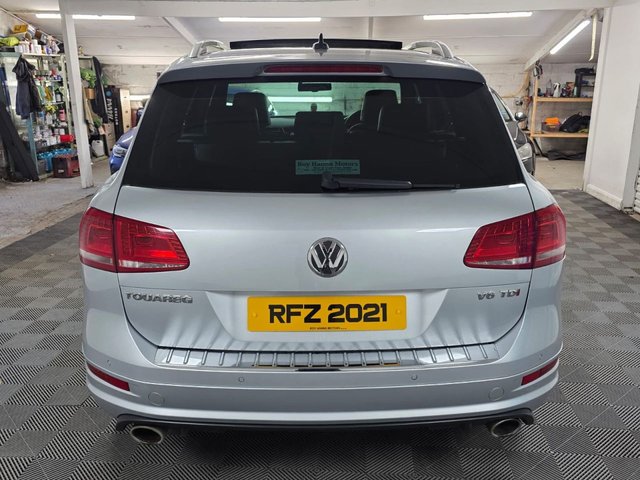 2014 VOLKSWAGEN TOUAREG 3.0 TDI V6 BlueMotion Tech R-Line SUV 5dr Diesel Tiptronic 4WD Euro 5 (s/s) (245 ps) - Photo 3