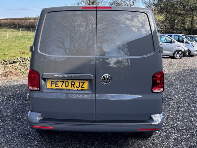2020 VOLKSWAGEN TRANSPORTER 2.0 TDI T30 5 Seat Highline Kombi Double Cab 5dr Diesel Manual FWD SWB Euro 6 150PS - Photo 10