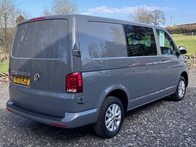2020 VOLKSWAGEN TRANSPORTER 2.0 TDI T30 5 Seat Highline Kombi Double Cab 5dr Diesel Manual FWD SWB Euro 6 150PS - Photo 3