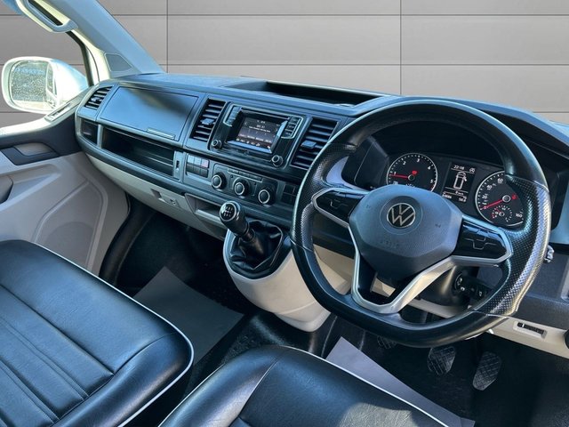 2016 VOLKSWAGEN TRANSPORTER 2.0 TDI T32 BlueMotion Tech Trendline Kombi Double Cab 5dr Diesel Manual FWD SWB Euro 6 (s/s) (150 ps) - Photo 9