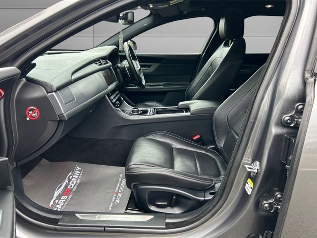 2018 JAGUAR XF 2.0d R-Sport Sportbrake 5dr Diesel Auto Euro 6 (s/s) (180 ps) - Photo 12