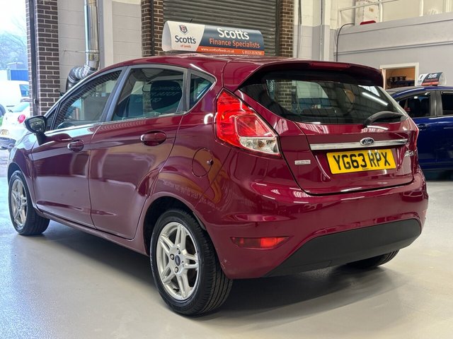 2013 Ford Fiesta 1L Zetec 5dr - Photo 7