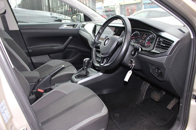 2018 VOLKSWAGEN POLO (2018) - Photo 6