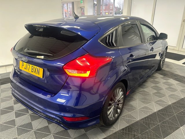 2017 FORD FOCUS - Photo 6