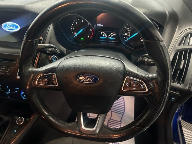 2017 FORD FOCUS - Photo 12