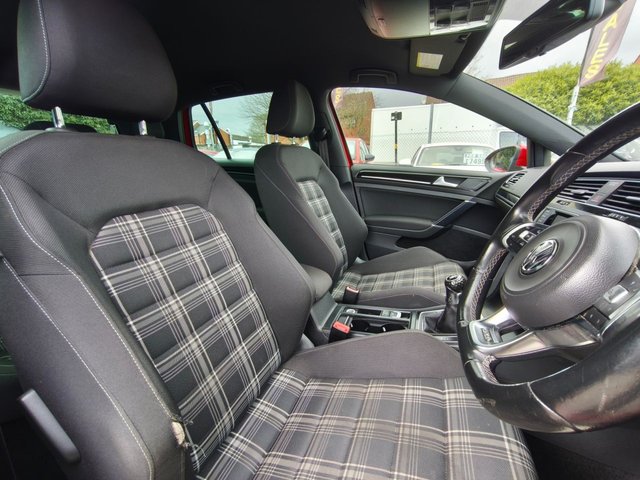 2013 VOLKSWAGEN GOLF - Photo 10