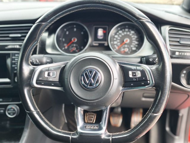 2013 VOLKSWAGEN GOLF - Photo 3