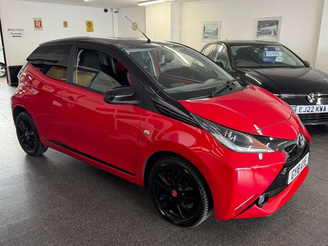 2018 TOYOTA AYGO 1.0 VVT-i x-cite 4 Red Bi-Tone Hatchback 5dr Petrol Manual Euro 6 (68 ps) - Photo 6