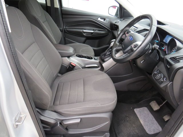 2014 FORD KUGA 2014 2.0 TDCi Zetec SUV 5dr Diesel Powershift AWD Euro 5 (140 ps) - Photo 7