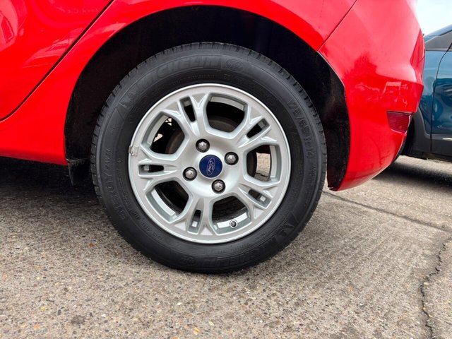 2015 FORD FIESTA 1.5 TDCi ECOnetic Zetec Euro 6 (s/s) 5dr - Photo 10