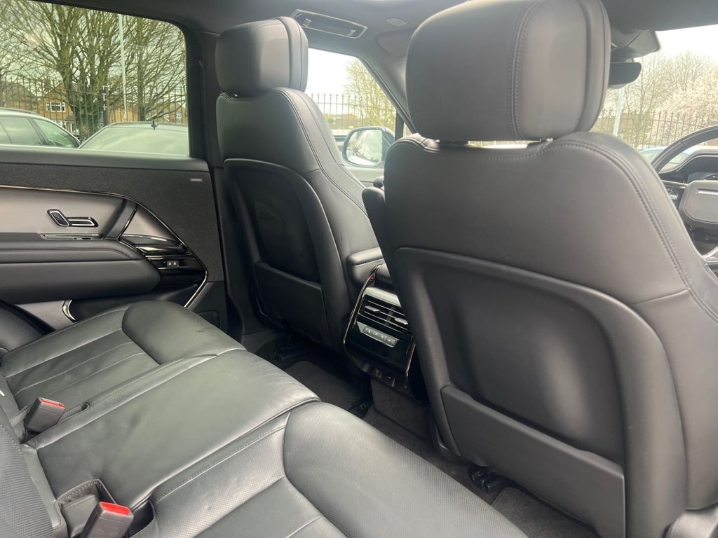 USED 2023 23 LAND ROVER RANGE ROVER SPORT 3.0 D300 MHEV Dynamic SE SUV 5dr Diesel Auto 4WD Euro 6 (s/s) (300 ps) 