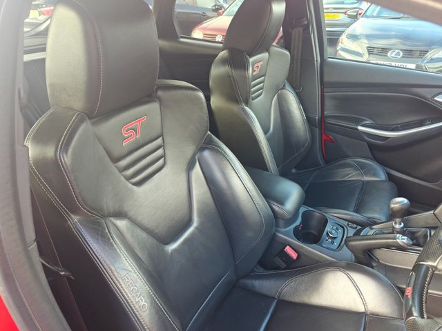 2012 FORD FOCUS - Photo 5