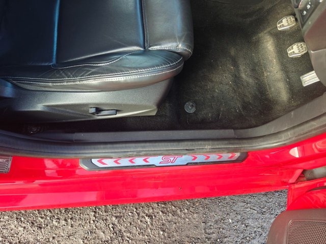 2012 FORD FOCUS - Photo 6