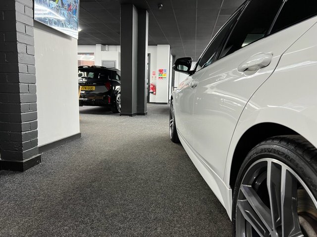 2017 BMW 3 SERIES - Photo 6