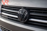 USED 2017 S VOLKSWAGEN TRANSPORTER 2.0 TDI T30 BlueMotion Tech Trendline Kombi Double Cab 5dr Diesel DSG FWD SWB Euro 6 (s/s) (150 ps) Rear Rock & Roll Bed + Pioneer Audio System + 7 Seats