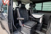 USED 2017 S VOLKSWAGEN TRANSPORTER 2.0 TDI T30 BlueMotion Tech Trendline Kombi Double Cab 5dr Diesel DSG FWD SWB Euro 6 (s/s) (150 ps) Rear Rock & Roll Bed + Pioneer Audio System + 7 Seats