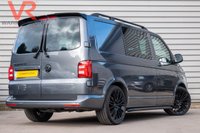 USED 2017 S VOLKSWAGEN TRANSPORTER 2.0 TDI T30 BlueMotion Tech Trendline Kombi Double Cab 5dr Diesel DSG FWD SWB Euro 6 (s/s) (150 ps) Rear Rock & Roll Bed + Pioneer Audio System + 7 Seats