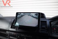 USED 2017 S VOLKSWAGEN TRANSPORTER 2.0 TDI T30 BlueMotion Tech Trendline Kombi Double Cab 5dr Diesel DSG FWD SWB Euro 6 (s/s) (150 ps) Rear Rock & Roll Bed + Pioneer Audio System + 7 Seats
