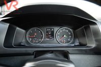 USED 2017 S VOLKSWAGEN TRANSPORTER 2.0 TDI T30 BlueMotion Tech Trendline Kombi Double Cab 5dr Diesel DSG FWD SWB Euro 6 (s/s) (150 ps) Rear Rock & Roll Bed + Pioneer Audio System + 7 Seats