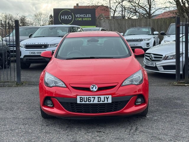 2017 VAUXHALL ASTRA GTC - Photo 2