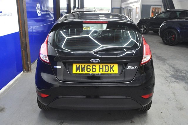 2016 Ford Fiesta 1L Zetec 5dr - Photo 4