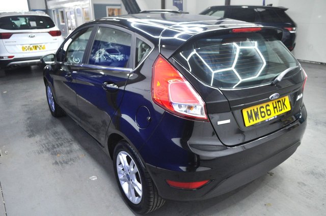 2016 Ford Fiesta 1L Zetec 5dr - Photo 5