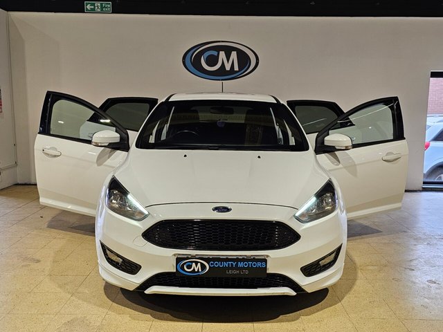 2017 Ford Focus 1L St-Line 5dr - Photo 6