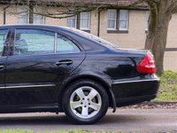 USED 2003 03 MERCEDES-BENZ E-CLASS 2.6 E240 Avantgarde Saloon 4dr Petrol Automatic (247 g/km, 177 bhp) 