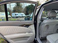 USED 2003 03 MERCEDES-BENZ E-CLASS 2.6 E240 Avantgarde Saloon 4dr Petrol Automatic (247 g/km, 177 bhp) 