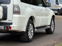 USED 2012 62 MITSUBISHI SHOGUN 3.2 DI-DC SG3 SUV 5dr Diesel Auto 4WD Euro 5 LWB (197 ps) 