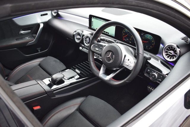 2018 Mercedes-Benz A-Class 1.3L Amg Line 5dr - Photo 3