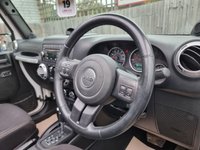 USED 2014 14 JEEP WRANGLER 2.8 CRD Sahara SUV 4dr Diesel Auto 4WD Euro 5 (197 bhp) ** WE OFFER FINANCE ON THIS CAR **