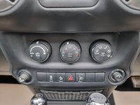 USED 2014 14 JEEP WRANGLER 2.8 CRD Sahara SUV 4dr Diesel Auto 4WD Euro 5 (197 bhp) ** WE OFFER FINANCE ON THIS CAR **