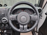 USED 2014 14 JEEP WRANGLER 2.8 CRD Sahara SUV 4dr Diesel Auto 4WD Euro 5 (197 bhp) ** WE OFFER FINANCE ON THIS CAR **