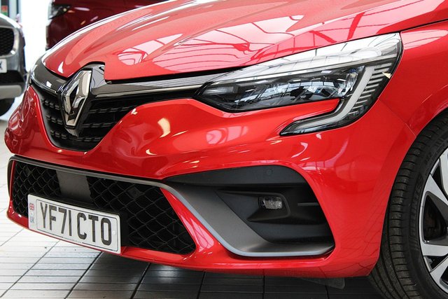 2021 RENAULT CLIO 1.0 TCe RS Line Hatchback 5dr Petrol Manual Euro 6 (s/s) (90 ps) - Photo 4